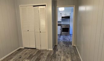 1800 White Dr, Batesville, AR 72501