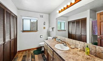 457619 S US-95, Careywood, ID 83809