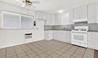 1717-23 Crofton Ln, Escondido, CA 92027