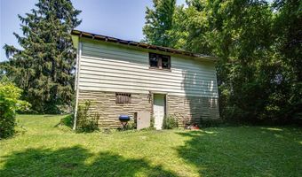 2623 Powhattan St, Alton, IL 62002