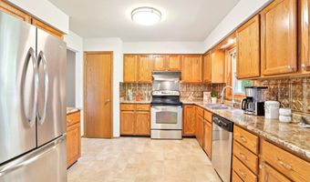 750 Engelhart Dr, Madison, WI 53713