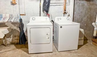 213 215 W 4th Ave, Aurora, MN 55705