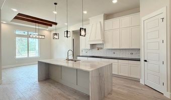 117 Pioneer Trl, Adkins, TX 78101
