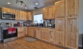 74 Shining Mtn Rd, Clark, WY 82435