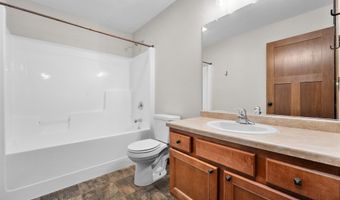 2544 Avery Ln, Altoona, WI 54720