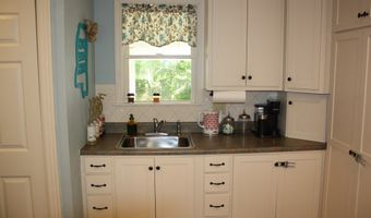 101 Ward Ave, Batesville, MS 38606