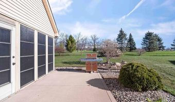 1908 Bent Tree Ct, Auburn, IN 46706