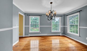 2 A Aspen Way, Danbury, CT 06811