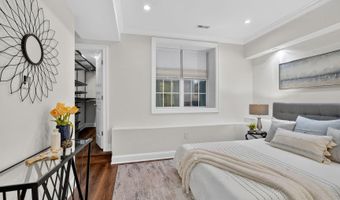 600 HARVARD St NW 1, Washington, DC 20001