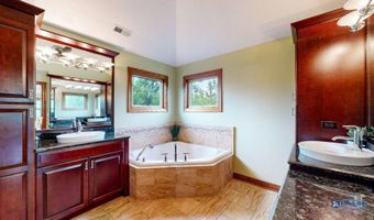 1535 S Douglas Ave, Arlington Heights, IL 60005