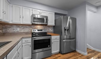 12811 Silver Spruce Dr, Anchorage, AK 99516
