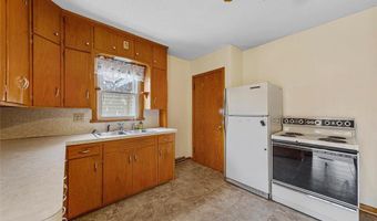 608 W Alden St, Arlington, MN 55307