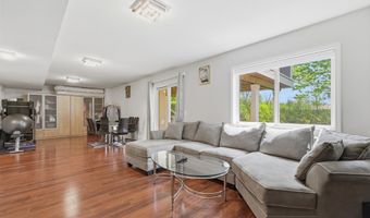 2243 Sun Valley Dr, Ann Arbor, MI 48108