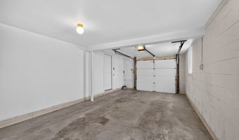 10 Seeley St, Danbury, CT 06810