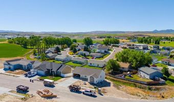 326 Lakeview Blvd, American Falls, ID 83211