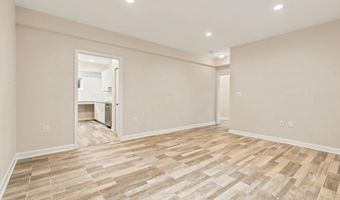 3543 18TH St S, Arlington, VA 22204