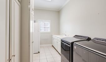 310 W Magnolia Ave, Abbeville, LA 70510