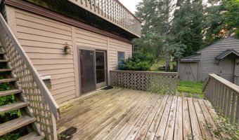 W8076 Eagle Court, Oxford, WI 53952