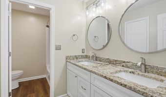 1167 Runningbrook Dr, Avon, IN 46123