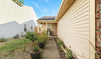 631 Deer Trail Dr, Indianapolis, IN 46217