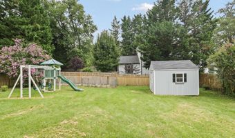 4415 ROBERTS Ave, Annandale, VA 22003