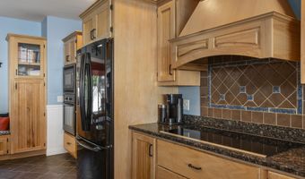 34 S Beach St, Sebago, ME 04029