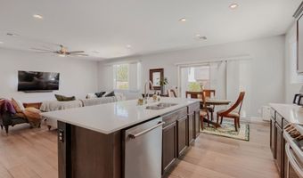 8964 Willow Break Ave, Las Vegas, NV 89148