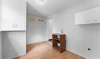 198 E Main St, Apple Creek, OH 44606