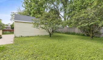 1136 W ROBERTS Ave, Appleton, WI 54914