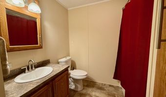 1 Pine Cone Dr, Alfred, ME 04002