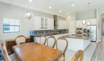 6331 VOYAGERS Pl, Apollo Beach, FL 33572