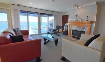 3 Kirwins Ln, Newport, RI 02840