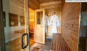 617 Eagle Creek Trl, Banner Elk, NC 28604