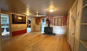 1433 Mill St, Algonac, MI 48001