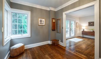 3729 Broadview Dr, Cincinnati, OH 45208