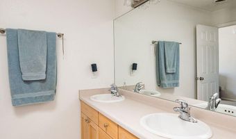 102 GARDEN Cir, Bloomfield, NM 87413