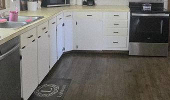 414 3rd St, Anderson, MO 64831