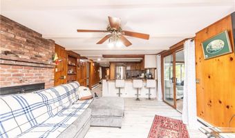 584 Division Rd, East Greenwich, RI 02818