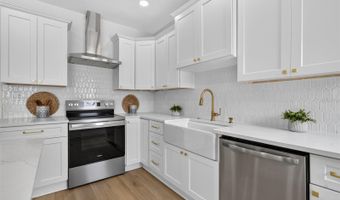 317 W KING St, Orlando, FL 32804