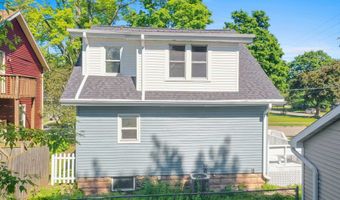 809 N DURKEE St, Appleton, WI 54911