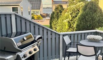 20 Robert Ave, Warwick, RI 02818