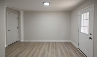 89 Knollwood Dr 89, Bethel, CT 06801