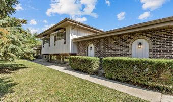 1750 W Woodland Ave, Addison, IL 60101