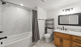 19753 SW SERAH St, Beaverton, OR 97007