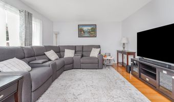 74 Kakely St, Albany, NY 12208