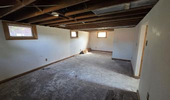 1616 ROLLINS Ave, Cheyenne, WY 82001