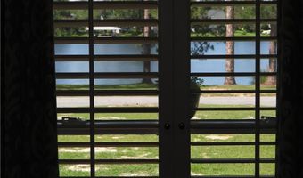 220 Lake Shore Dr, Alma, GA 31510