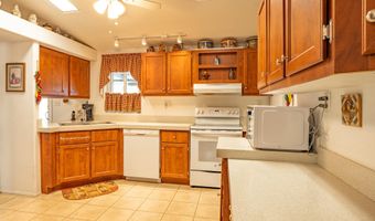33701 S PARK Ln, Black Canyon City, AZ 85324