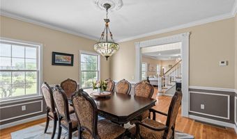 38 Steeple Ln, Lincoln, RI 02865