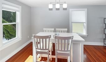1 Conrad Ct, Newport, RI 02840